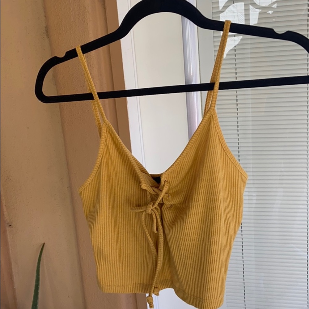 Forever 21 yellow crop top/ Size L